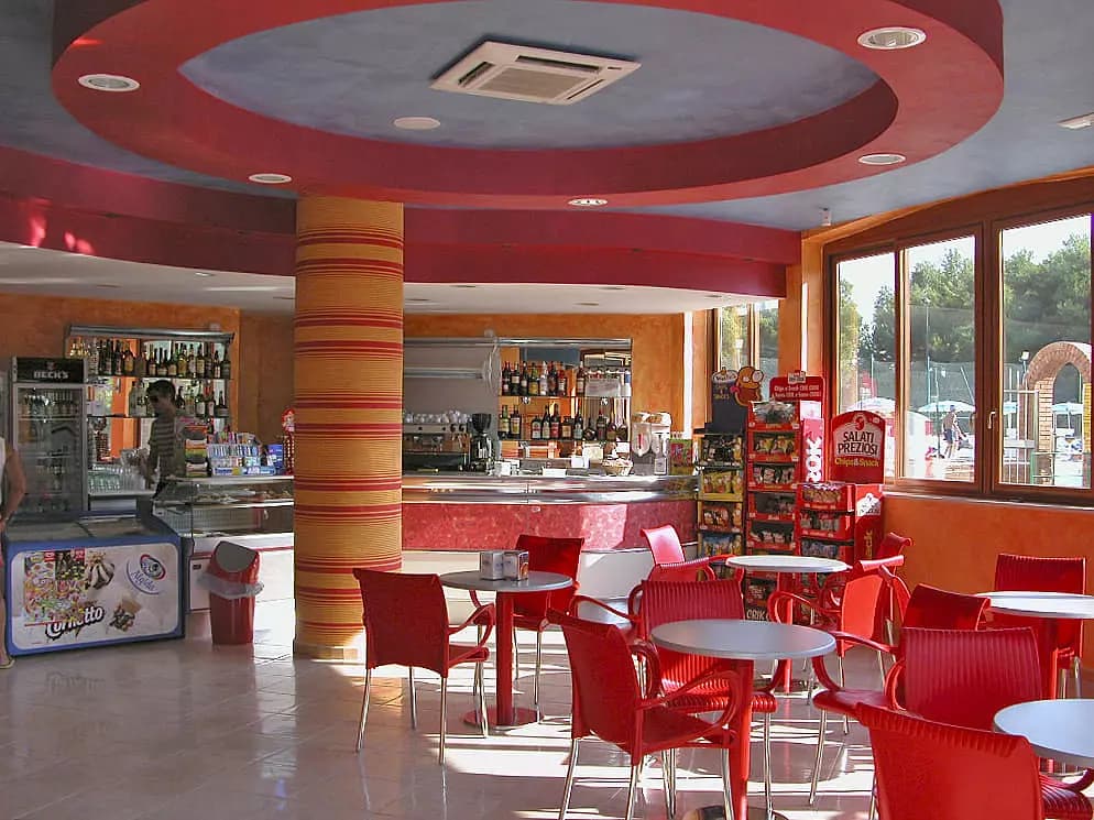 Bar
