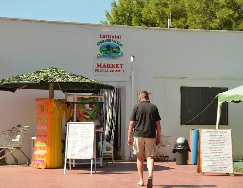Camping La Masseria - Market