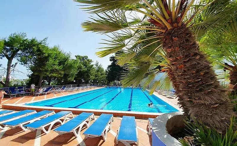 Piscina